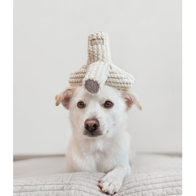 Modern home decor and luxury dog toys from Hogan Parker. The tetrapod dog chew toy in corduroy.